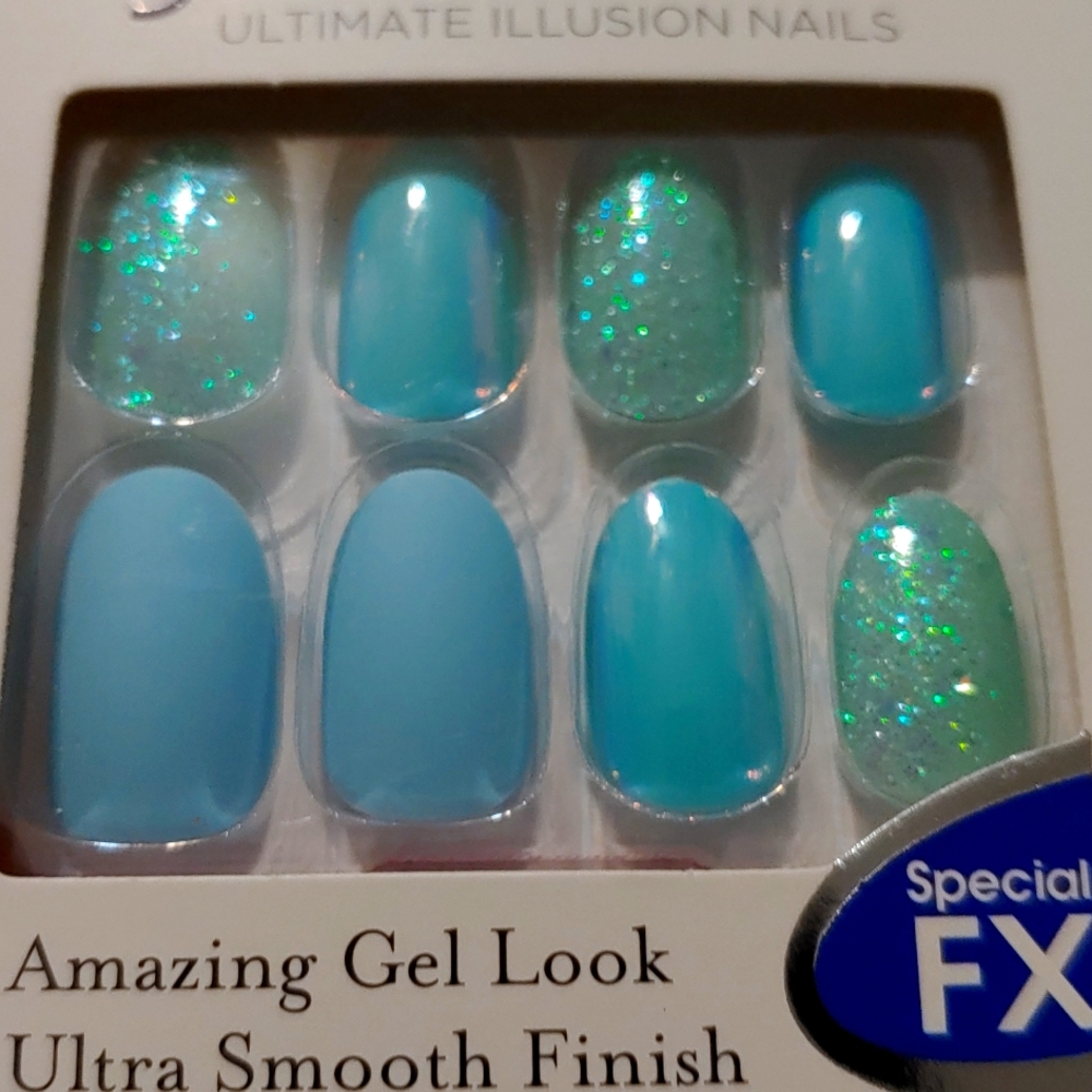 Glam Fantasy Ultimate Illusion nails